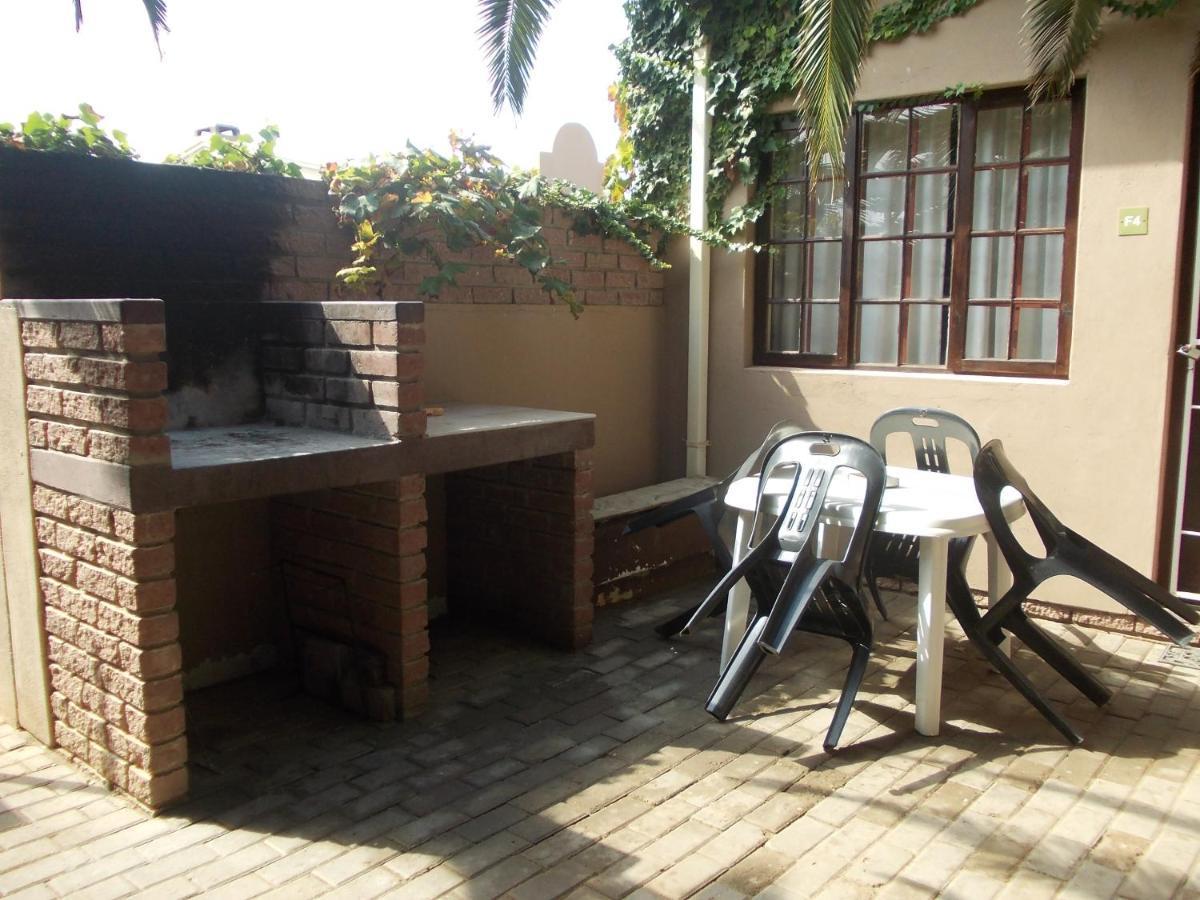 Huis Klipdriftself Catering &B&B Henties Bay 外观 照片