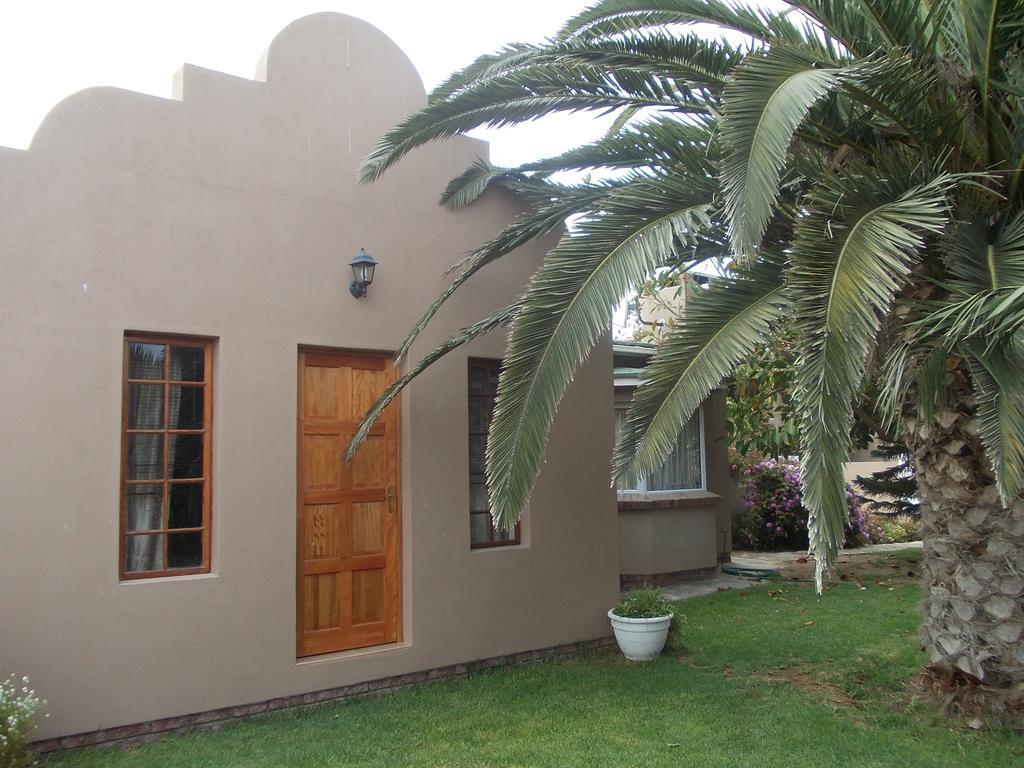Huis Klipdriftself Catering &B&B Henties Bay 外观 照片