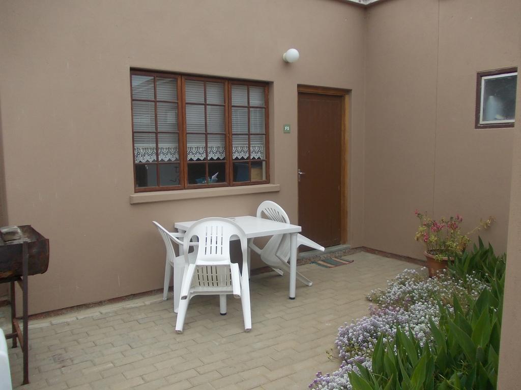 Huis Klipdriftself Catering &B&B Henties Bay 外观 照片